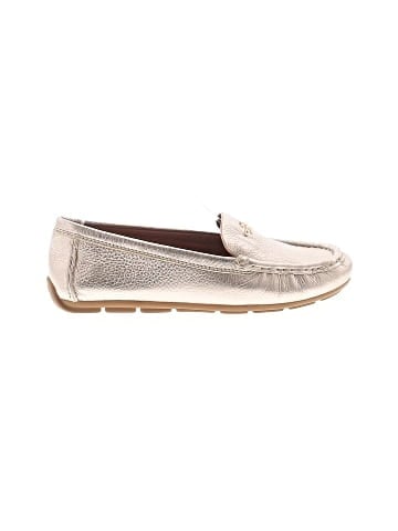 Coach Flats (view 1)