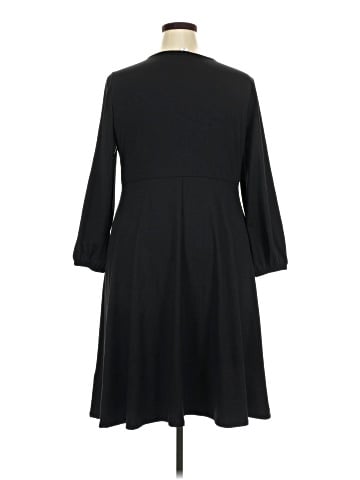 Old Navy Casual Dress (view 2)