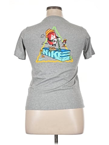 Nike Short Sleeve T-Shirt (view 2)