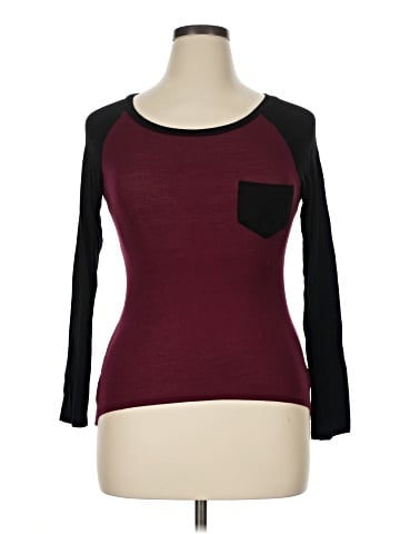 Ocasion 3/4 Sleeve T-Shirt (view 1)