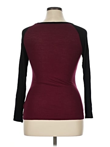 Ocasion 3/4 Sleeve T-Shirt (view 2)