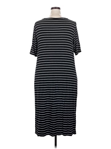 Ava & Viv Casual Dress (view 2)