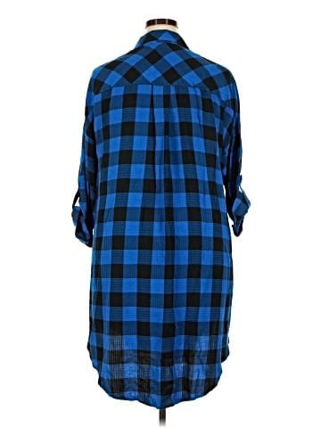 Torrid 3/4 Sleeve Button-Down Shirt (view 2)