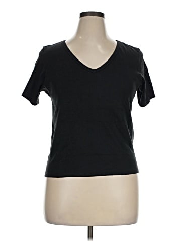 Victoria's Secret Short Sleeve T-Shirt (view 1)