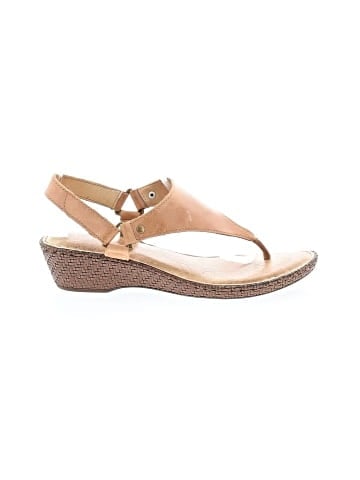 Born Crown Wedges (view 1)