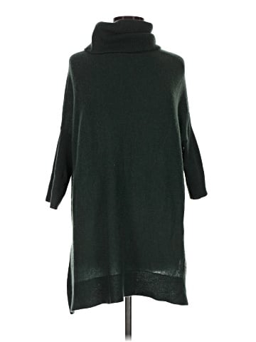 Antonio Melani Poncho (view 1)