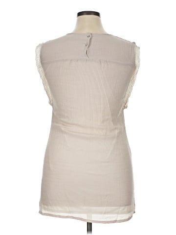 Tarantela Sleeveless Blouse (view 2)