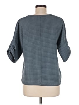 Max Studio 3/4 Sleeve T-Shirt (view 2)