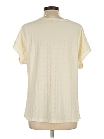 Dokotoo Short Sleeve Top (view 2)