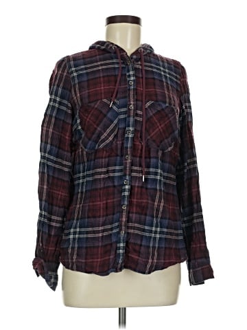 Maurices Long Sleeve Button-Down Shirt (view 1)