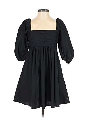 Abercrombie & Fitch Cocktail Dress (view 1)