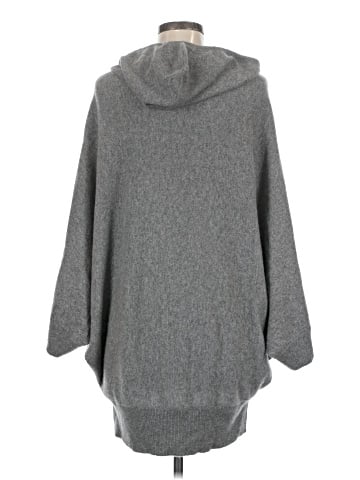 Vince. Poncho (view 2)