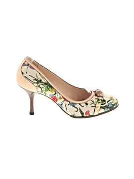 Gucci Floral Printed Canvas Bamboo Horsebit Pumps (view 1)