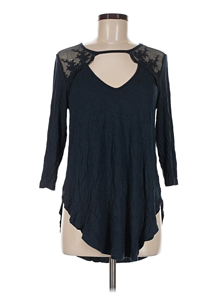 Pre-owned Torrid 3/4 Sleeve T-shirt In Blue