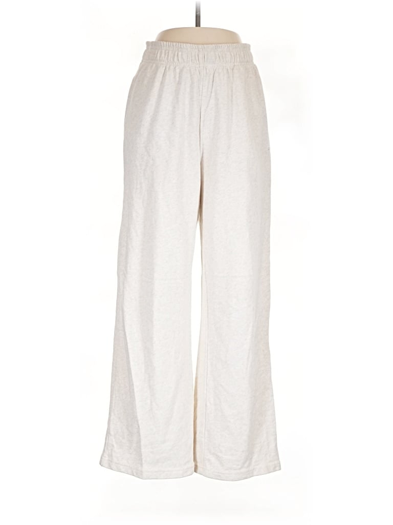 Pre-owned Fabletics Casual Pants In Ivory