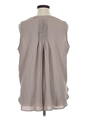 Zenana Sleeveless Blouse (view 2)
