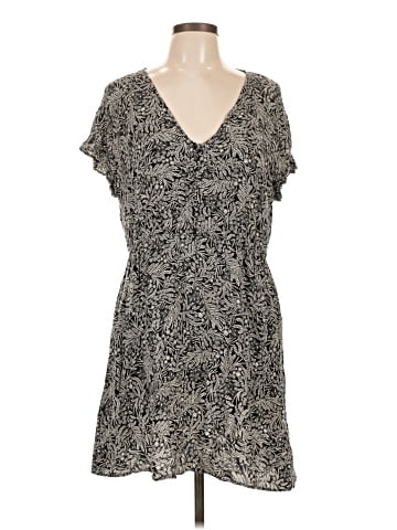 H&M Casual Dress (view 1)