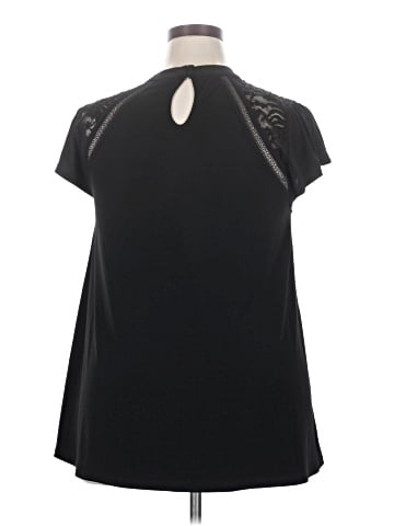 Torrid Short Sleeve Top (view 2)