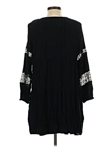 Old Navy 3/4 Sleeve Blouse (view 2)