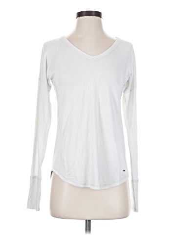 Abercrombie & Fitch Long Sleeve T-Shirt (view 1)