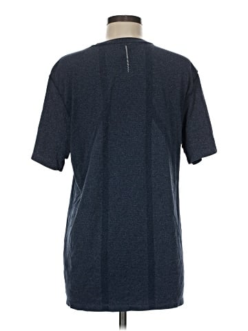Amazon Essentials Short Sleeve T-Shirt (view 2)