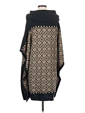 Hinge Poncho (view 2)