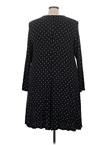Old Navy Casual Dress (view 2)