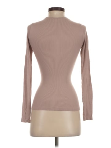 Uniqlo Long Sleeve Turtleneck (view 2)
