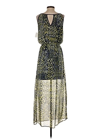 Romeo & Juliet Couture Cocktail Dress (view 2)