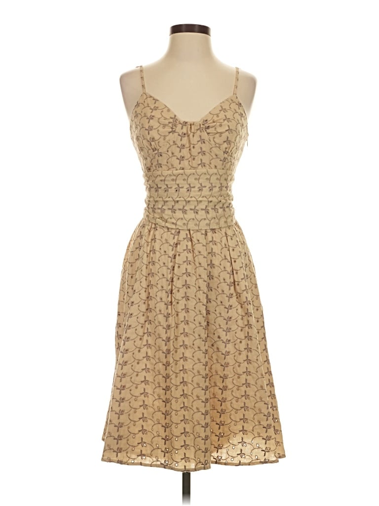 Pre-owned Tocca Casual Dress In Tan