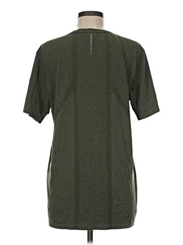 Amazon Essentials Short Sleeve T-Shirt (view 2)