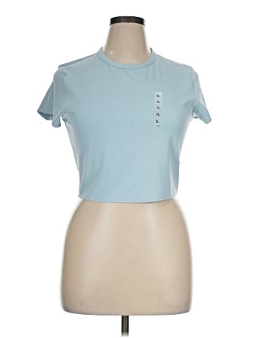Uniqlo Short Sleeve T-Shirt (view 1)