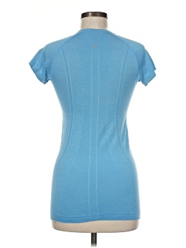 Lululemon Athletica Short Sleeve T-Shirt (view 2)