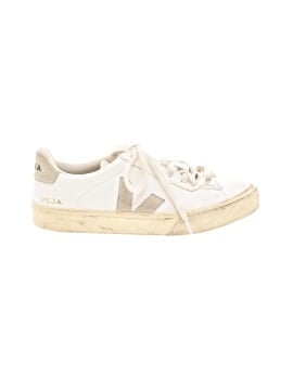 VEJA Sneakers (view 1)
