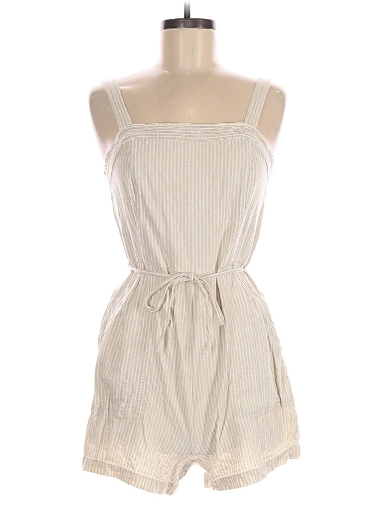 Pre-owned Old Navy Romper In Ivory