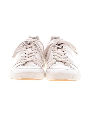 On Cloud Sneakers (view 2)