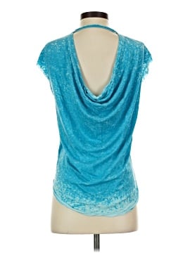Chaser Short Sleeve Top (view 2)