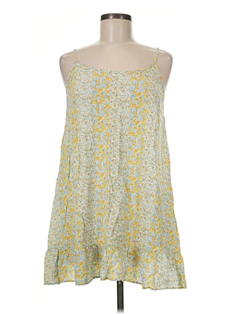 Pre-owned Wild Fable Tank Top Yellow Strapless Neckline Tops