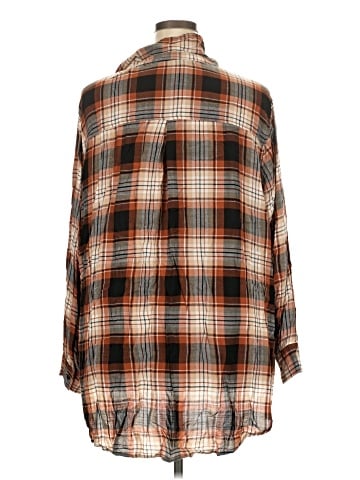 Terra & Sky Long Sleeve Button-Down Shirt (view 2)