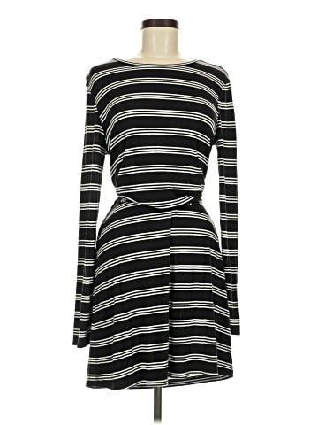 Daisy Fuentes Casual Dress (view 1)