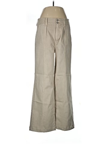 Paige Khakis (view 1)