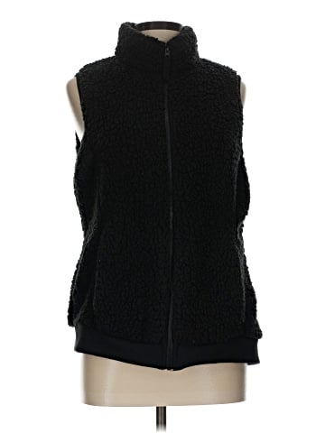 Time and Tru Faux Fur Vest (view 1)