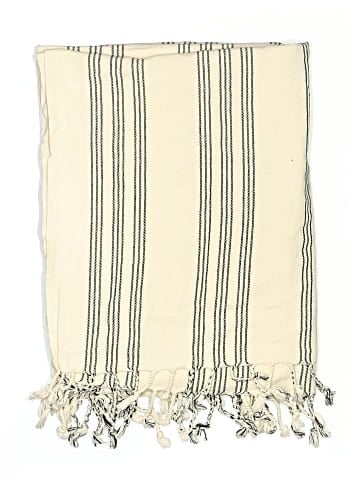 Unbranded Scarf (view 2)