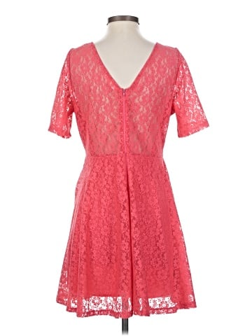 Minimi Cocktail Dress (view 2)