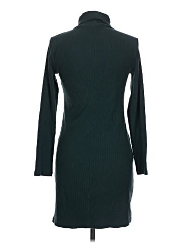 Old Navy Casual Dress (view 2)