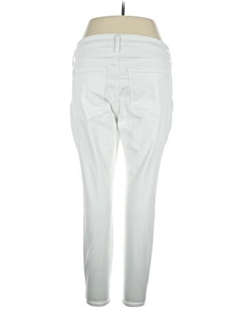 Madewell Plus 9" Mid-Rise Skinny Crop Jeans in Pure White (view 2)