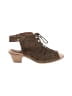 Earth Brown Sandals Size 9 - photo 1