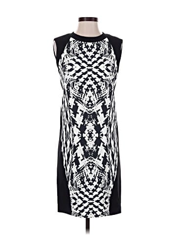 Monique Lhuillier Cocktail Dress (view 1)