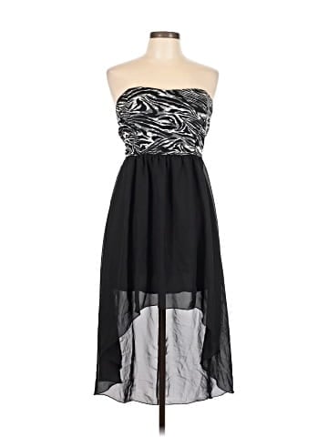 Annabelle Cocktail Dress (view 1)