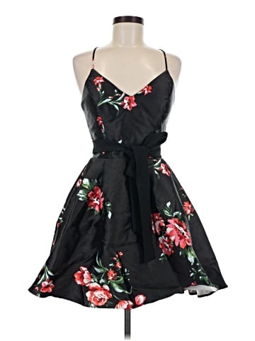 B. Smart Cocktail Dress (view 1)